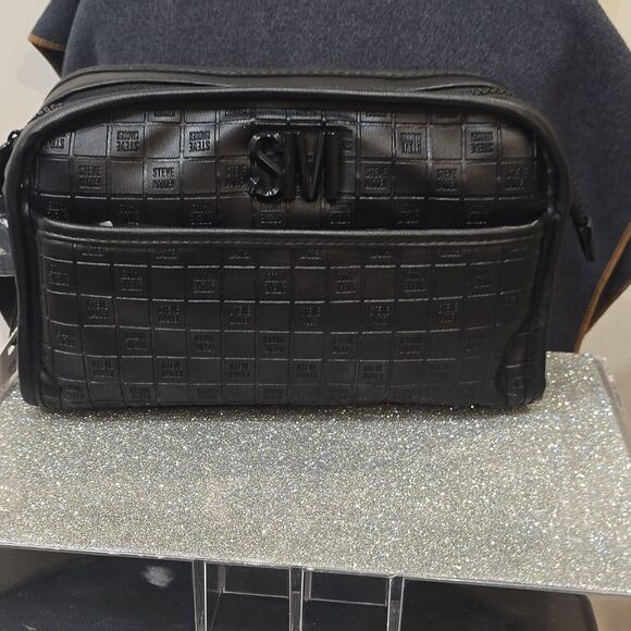 Steve Madden Block Logo Embossed Envelope Pouch- Black - Picture 3 of 8